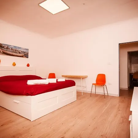 Casa Dalma' - Centro Apartment